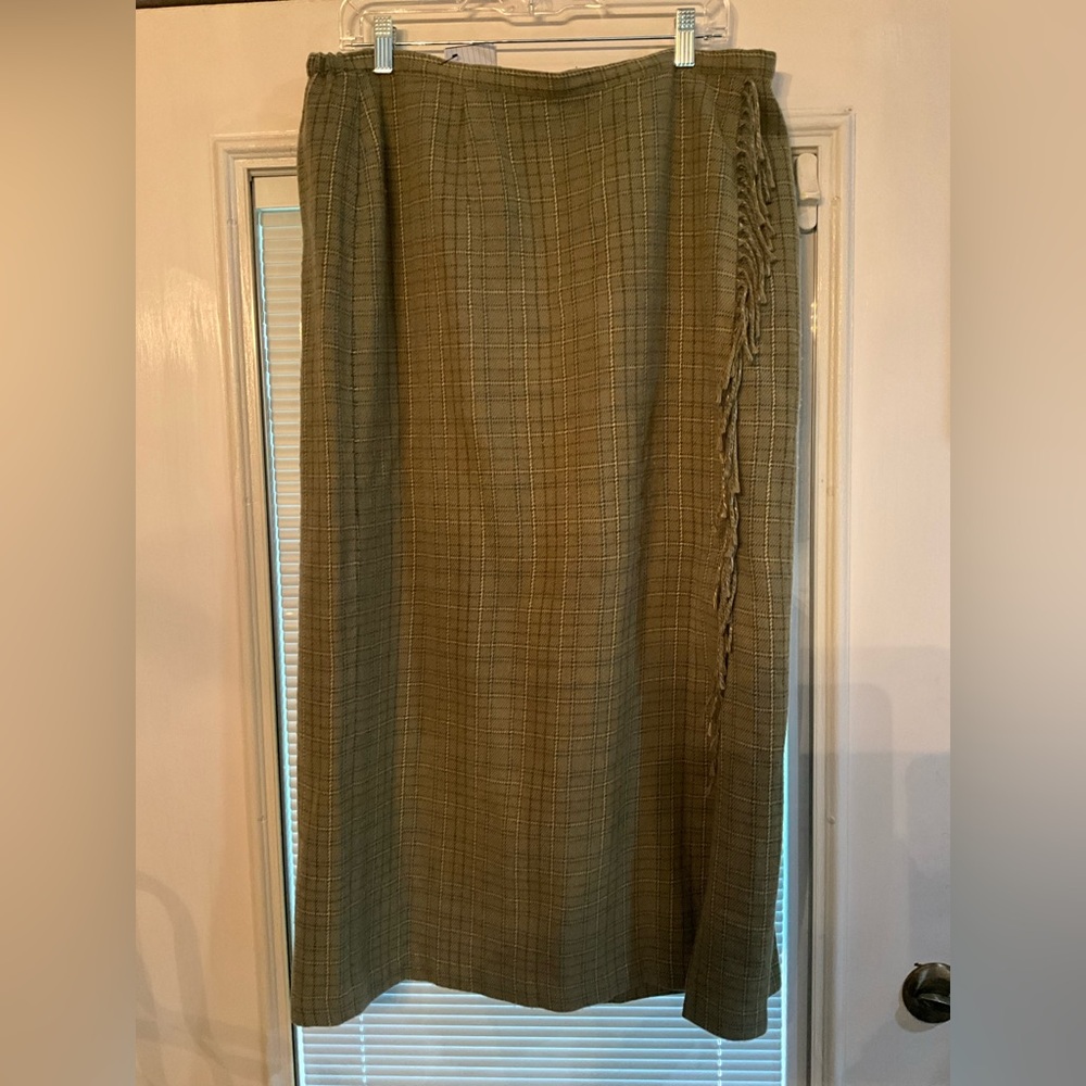 Chic Olive Women's Maxi Skirt